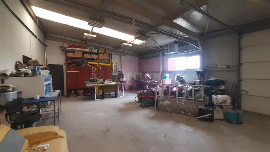 Spațiu industrial, de 1,250 mp, în 1 Decembrie