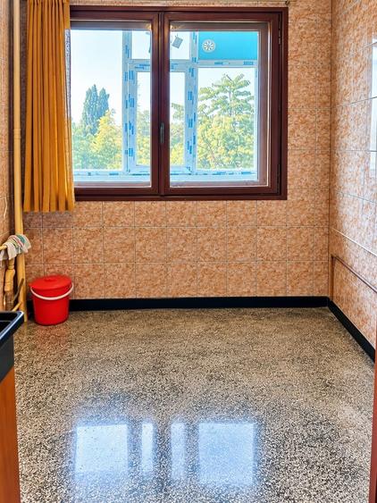Apartament cu 2 camere semidecomandat în Giulești