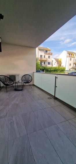 Apartament cu 2 camere decomandat, mobilat în Dumbrăvița