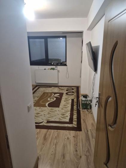 Apartament cu 2 camere decomandat în Runcu