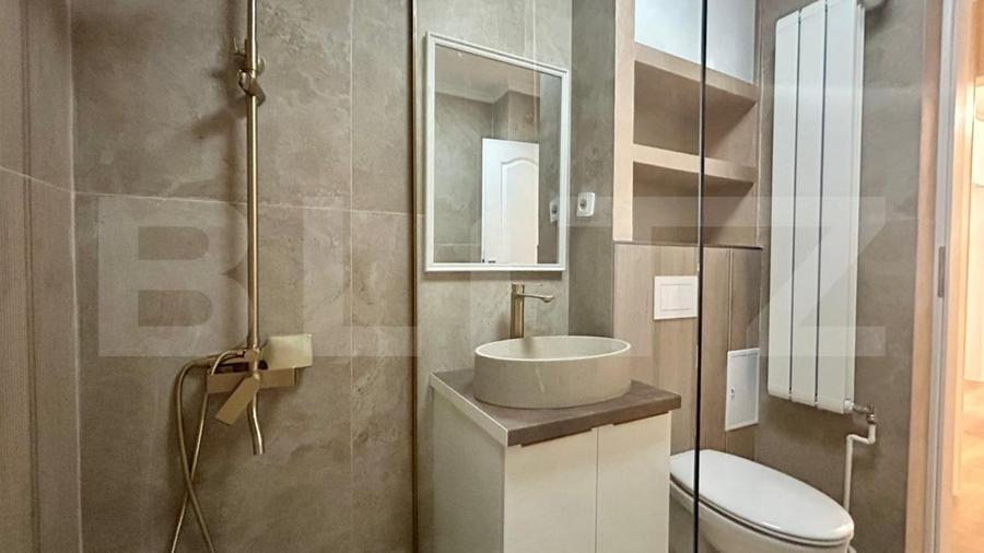 Apartament cu 3 camere decomandat, mobilat în Nufărul
