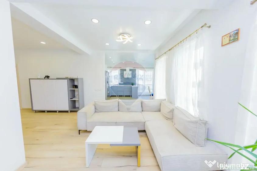 Apartament cu 4 camere nedecomandat în Central