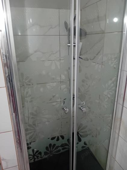Casă cu 5 camere în Stoișești