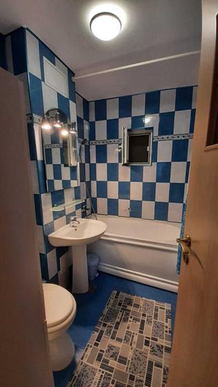 Apartament cu 2 camere decomandat în Zorilor