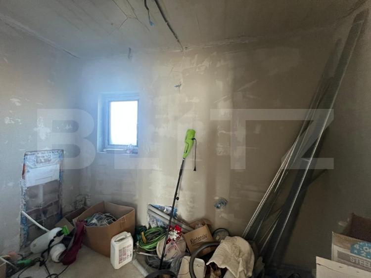 Casă individuală cu 5 camere cu Canalizare în Malu Mare