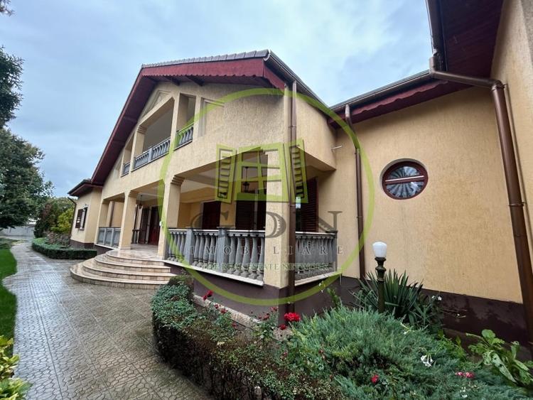 Casă individuală cu 12 camere cu Piscina în Bariera Vâlcii