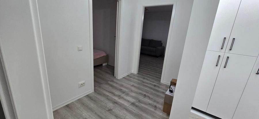 Apartament cu 3 camere decomandat în Sud-Vest
