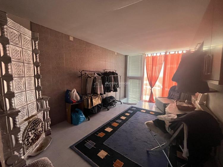 Apartament cu 4 camere nedecomandat în Central