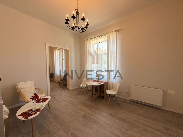 Apartament cu 3 camere semidecomandat în Central