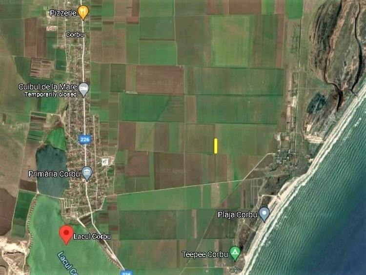 Teren agricol intravilan de 7500 mp, în Corbu