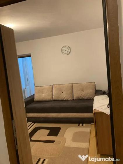 Apartament cu 2 camere semidecomandat în Fălticeni