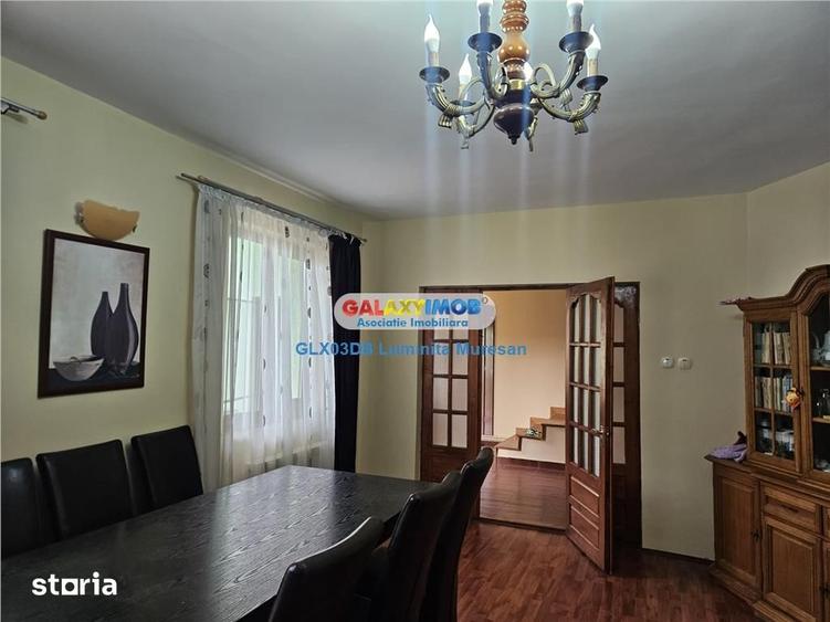 Casă cu 6 camere cu Teren 400 Mp în Central