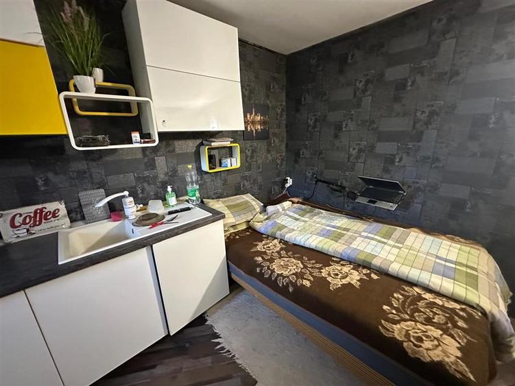 Casă cu 4 camere cu Teren 750 Mp în Exterior Sud