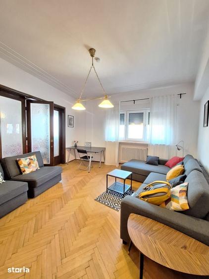 Apartament cu 4 camere în Centrul Istoric