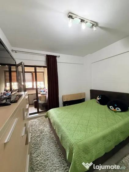 Apartament cu 2 camere decomandat în Km 5