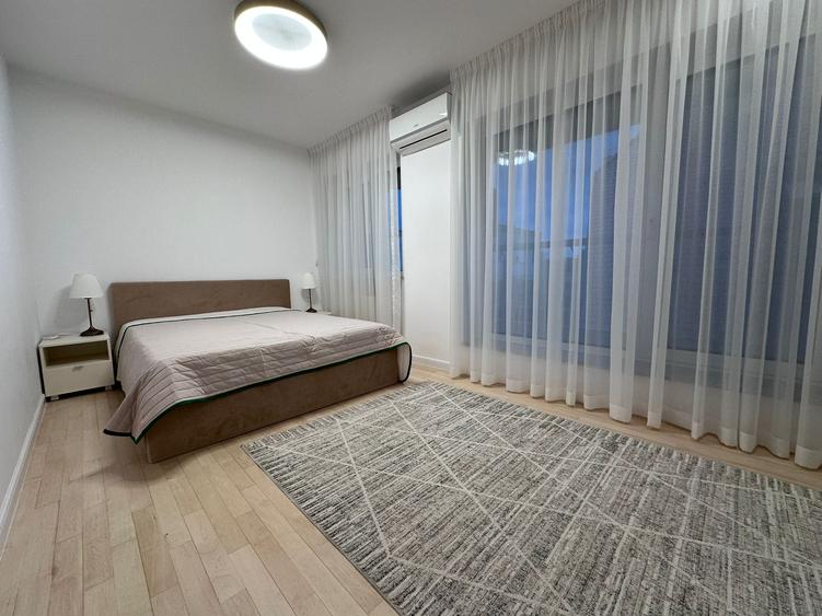Apartament cu 3 camere în Aviatorilor