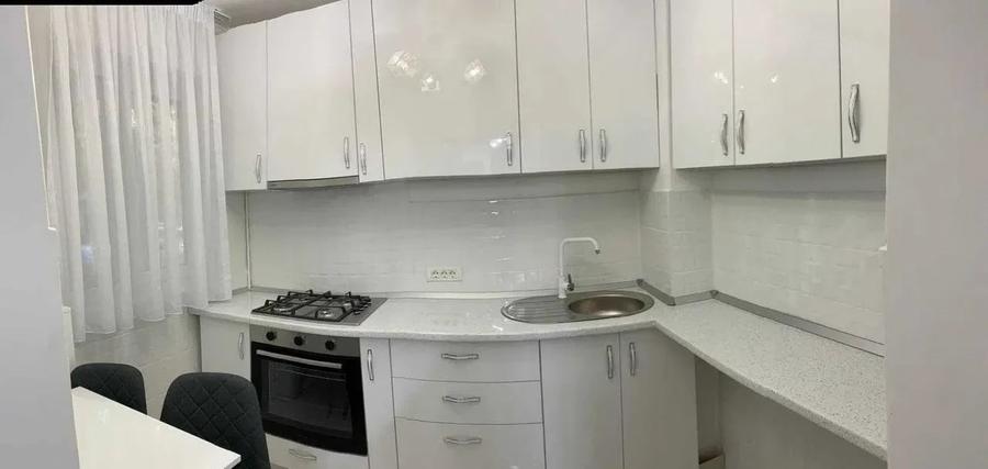 Apartament cu 2 camere decomandat, mobilat în Drumul Taberei