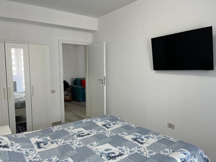 Apartament cu 2 camere decomandat în Est