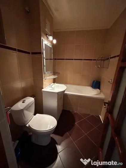 Apartament cu 2 camere decomandat în Radu Negru
