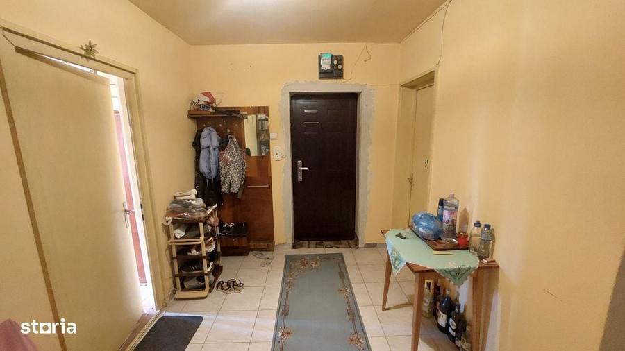 Apartament cu 3 camere decomandat, mobilat în 1 Mai