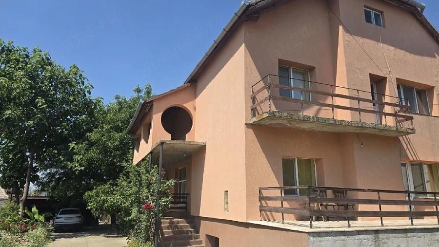 Casă cu Teren 2200 Mp în Dudeștii Vechi