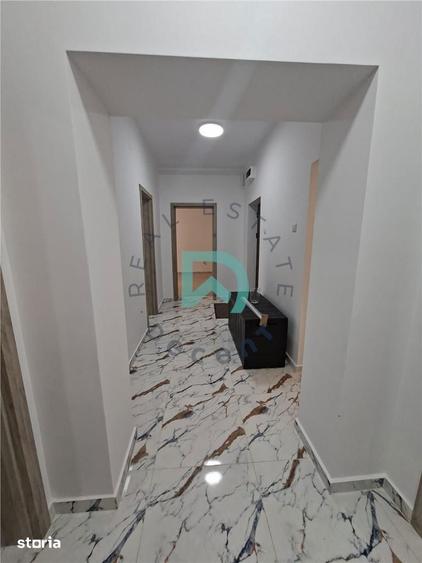 Apartament cu 3 camere decomandat în Bartolomeu