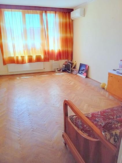 Apartament cu 3 camere decomandat în Țiglina 2