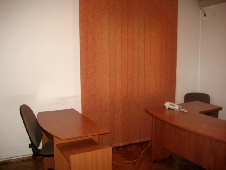 Casă cu 5 camere cu Teren 500 Mp în Floreasca