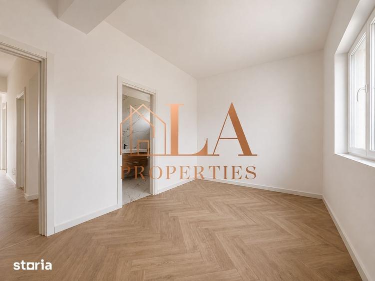 Casă cu 4 camere cu Teren 375 Mp în Domnești