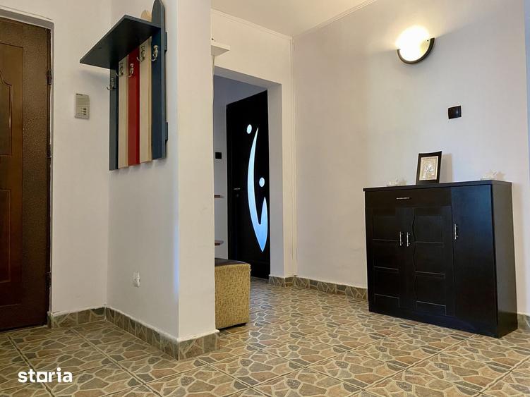 Apartament cu 3 camere decomandat în Ostroveni
