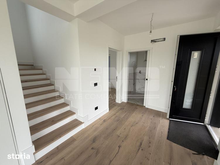 Casă cu 5 camere cu Teren 600 Mp în Pătrăuți