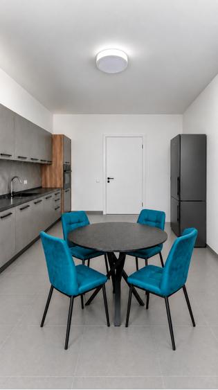 Apartament cu 2 camere decomandat, mobilat în Păcii