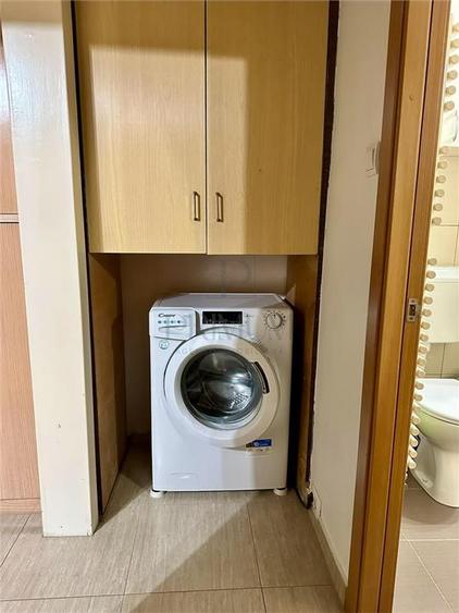 Apartament cu 3 camere decomandat, mobilat în Lipovei