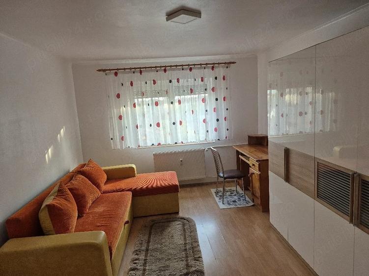 Apartament cu 2 camere decomandat în Sud