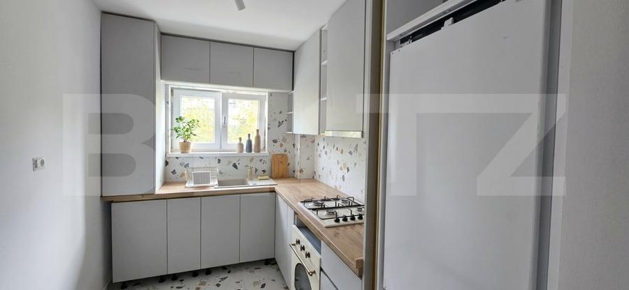 Apartament cu 2 camere semidecomandat, mobilat în Central