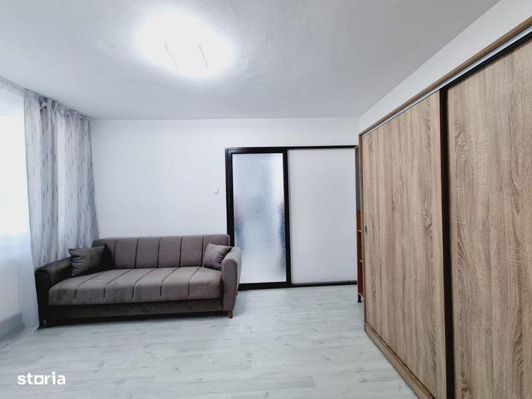 Apartament cu 2 camere, mobilat în Micro 17