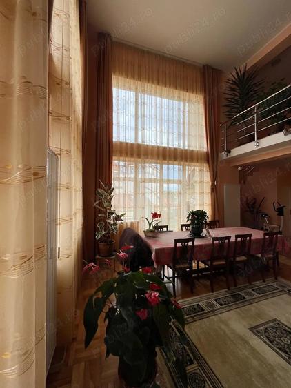 Casă cu 6 camere cu Teren 1200 Mp în Central