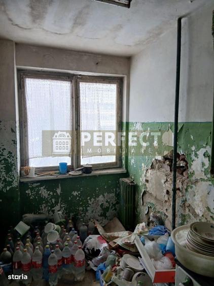 Apartament cu 2 camere semidecomandat în Republicii