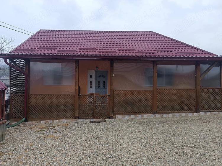 Casă cu 4 camere cu Teren 11700 Mp în Băbeni