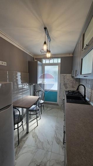 Apartament cu 2 camere decomandat, mobilat în Dărmănești