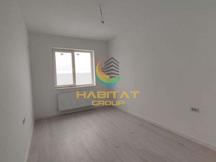 Apartament cu 3 camere semidecomandat în Berceni