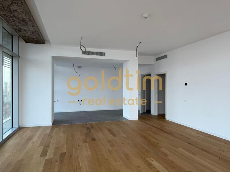 Apartament cu 4 camere decomandat în Floreasca