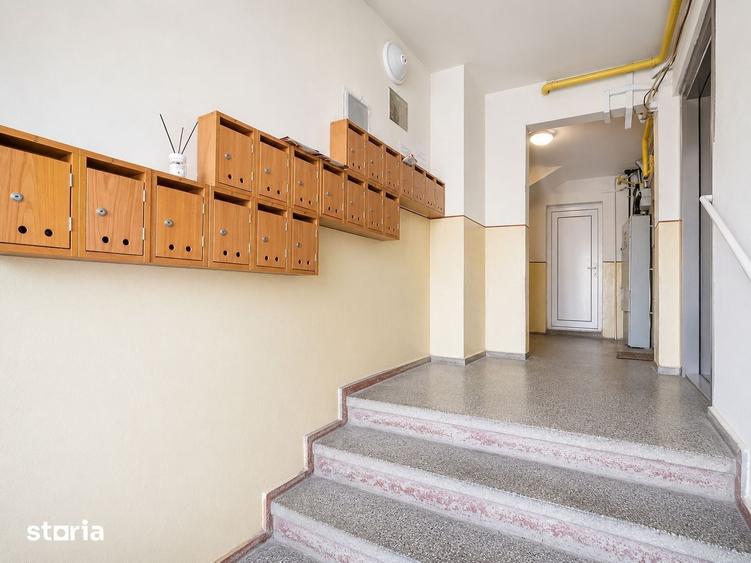 Apartament cu 4 camere în Girocului