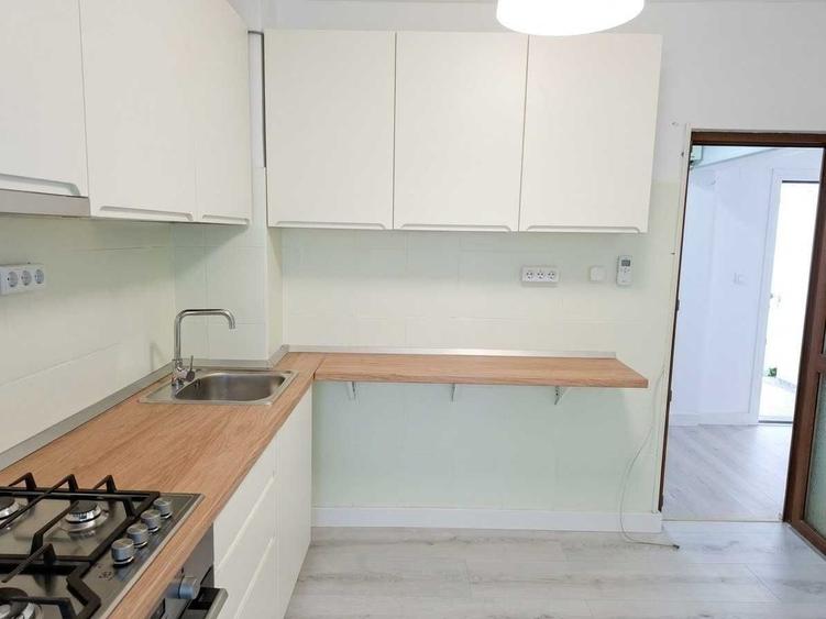 Apartament cu 2 camere decomandat în Timpuri Noi
