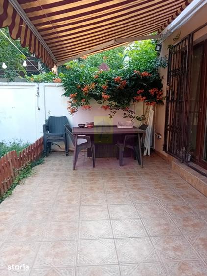 Casă cu 5 camere cu Teren 240 Mp în Cișmigiu