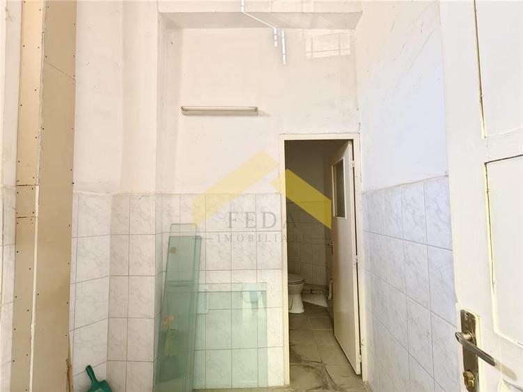 Spațiu comercial, de 150 mp, în Alfa
