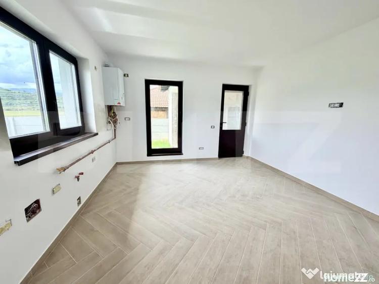 Casă cu 4 camere cu Teren 500 Mp în Ighiu