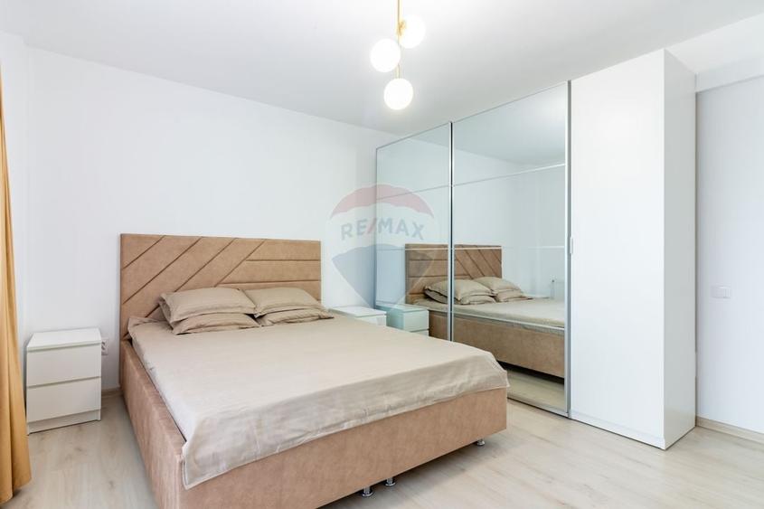 Apartament cu 2 camere semidecomandat, mobilat în Vest