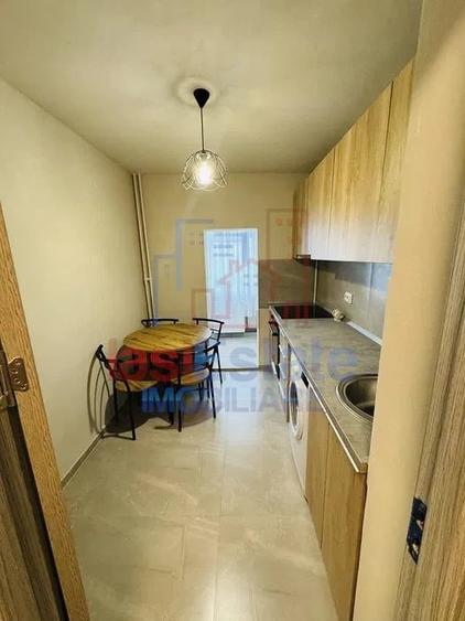 Apartament cu 2 camere decomandat în Filiași