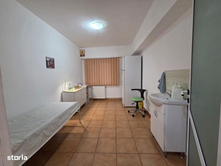 Apartament cu 4 camere decomandat în E3
